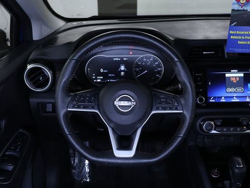 Used 2023 Nissan Versa SR w/ Trunk Package image 17