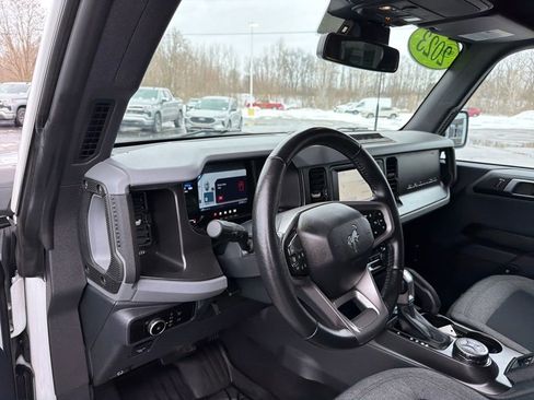 Used 2023 Ford Bronco Big Bend w/ Sasquatch Package image 13