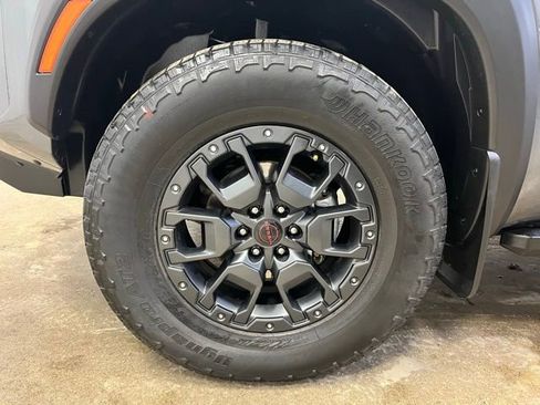 Used 2023 Nissan Frontier PRO-4X w/ Pro-4X Premium Package image 30