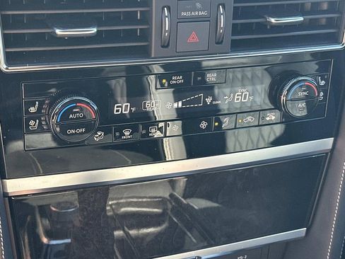 Used 2024 INFINITI QX80 Sensory image 35