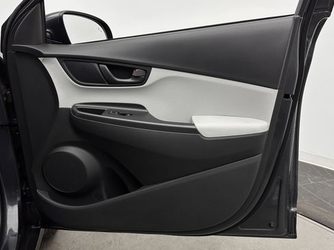 Used 2022 Hyundai Kona SEL image 32