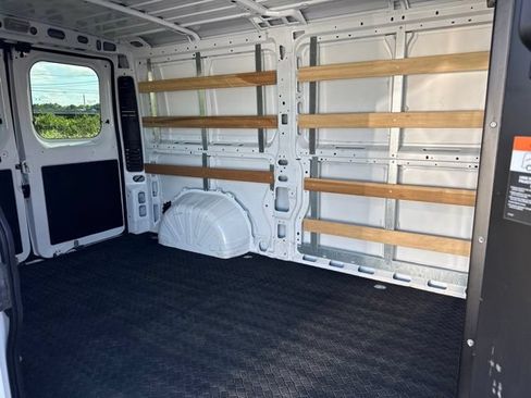 Used 2025 RAM ProMaster 2500 w/ U-Haul Equipment Group FWD image 5