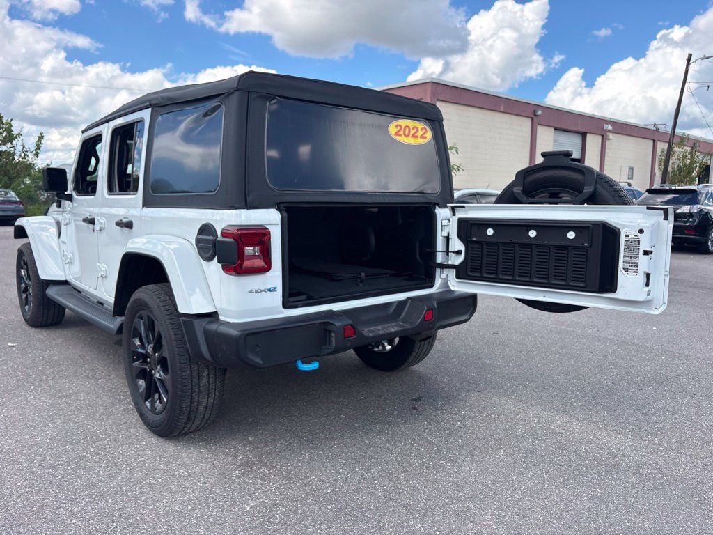 Used 2022 Jeep Wrangler Unlimited Sahara w/ Safety Group AWD/4WD image 13