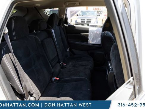 Used 2018 Nissan Murano SV FWD image 22