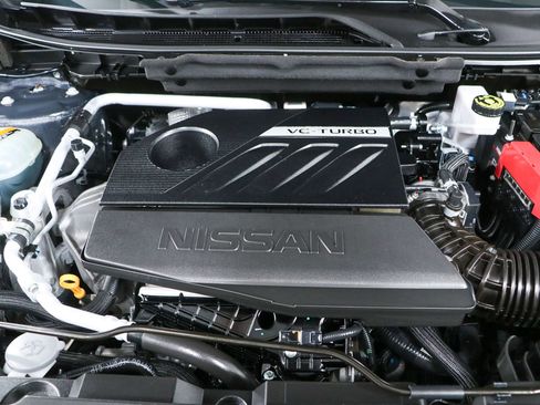 Used 2024 Nissan Rogue SV FWD image 30