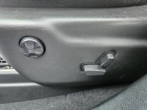 Used 2024 Dodge Durango GT image 9