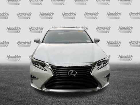 Used 2016 Lexus ES 350 w/ Accessory Package FWD image 3