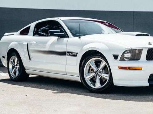 Used 2007 Ford Mustang GT Premium RWD image 36