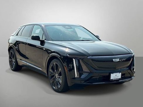 New 2026 Cadillac Lyriq Signature Sport w/ Nappa Leather Package AWD/4WD image 13