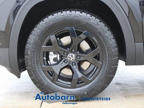 Used 2026 Volkswagen Atlas Peak Edition AWD/4WD image 23