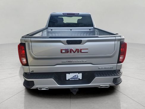 Used 2022 GMC Sierra 1500 Elevation w/ X31 Off-Road Package AWD/4WD image 9