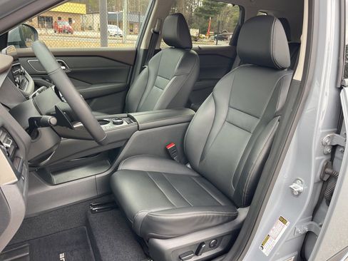 Used 2021 Nissan Rogue SL w/ Premium Package image 19