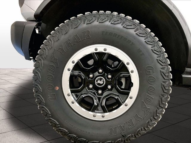 Used 2023 Ford Bronco Black Diamond w/ Sasquatch Package AWD/4WD image 8