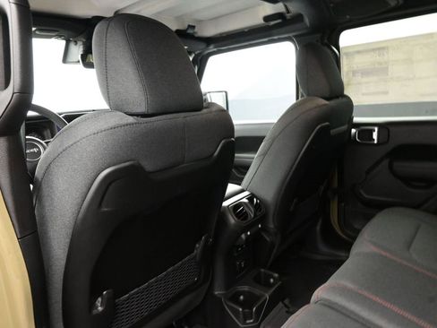 New 2025 Jeep Wrangler Unlimited Rubicon w/ Technology Group image 16