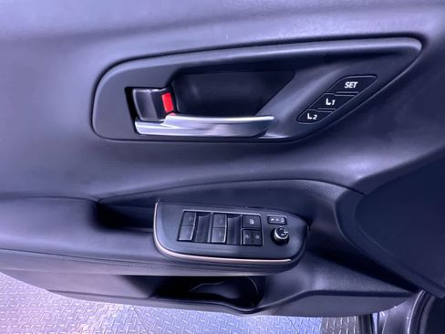 Used 2023 Toyota Crown XLE image 12