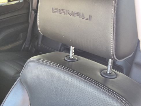 Used 2017 GMC Yukon Denali w/ Open Road Package image 23