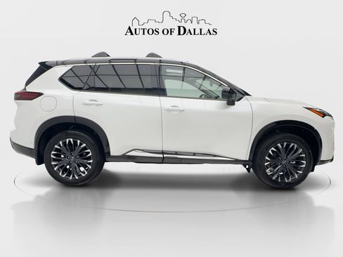 Used 2025 Nissan Rogue Platinum w/ Platinum Premium Package AWD/4WD image 6