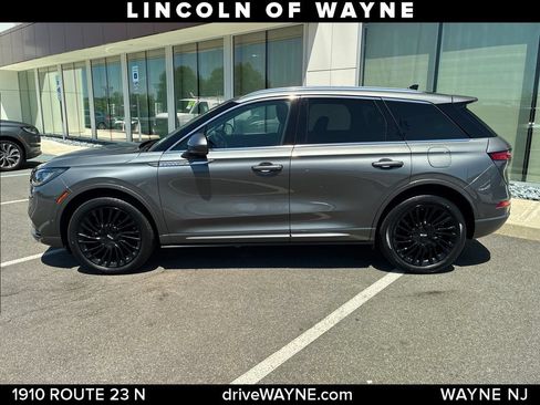 Certified 2022 Lincoln Corsair Reserve w/ Equipment Group 201A AWD/4WD image 2