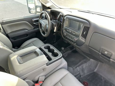 Used 2019 GMC Sierra 2500 2500 HEAVY DUTY w/ Sierra Convenience Package image 6