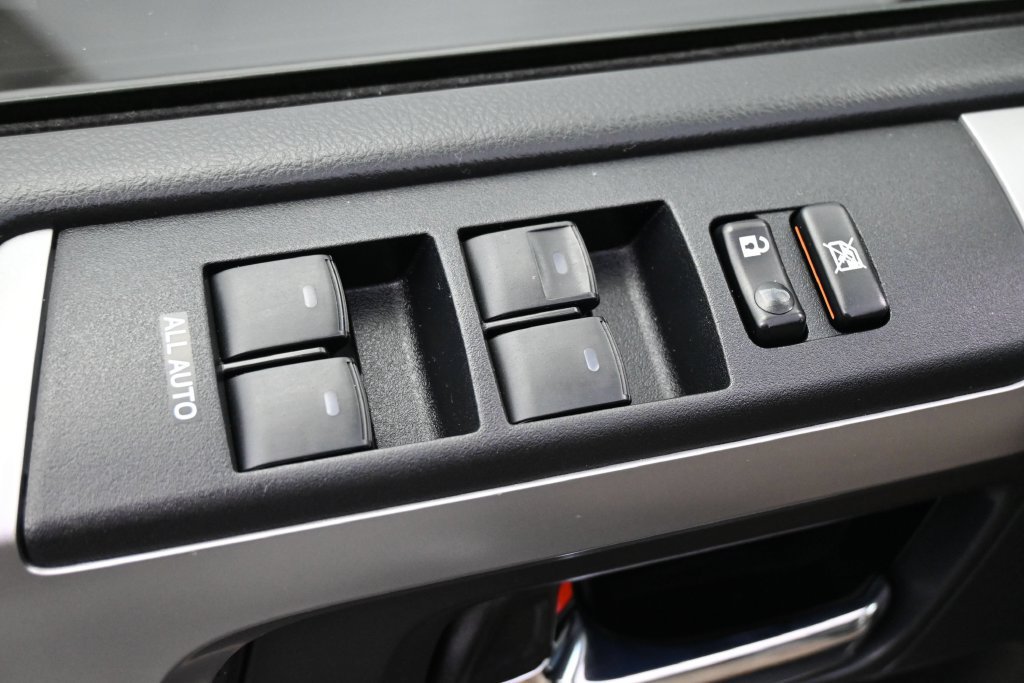 Used 2016 Toyota 4Runner SR5 Premium RWD image 3