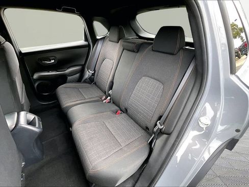 Used 2024 Honda HR-V Sport image 18