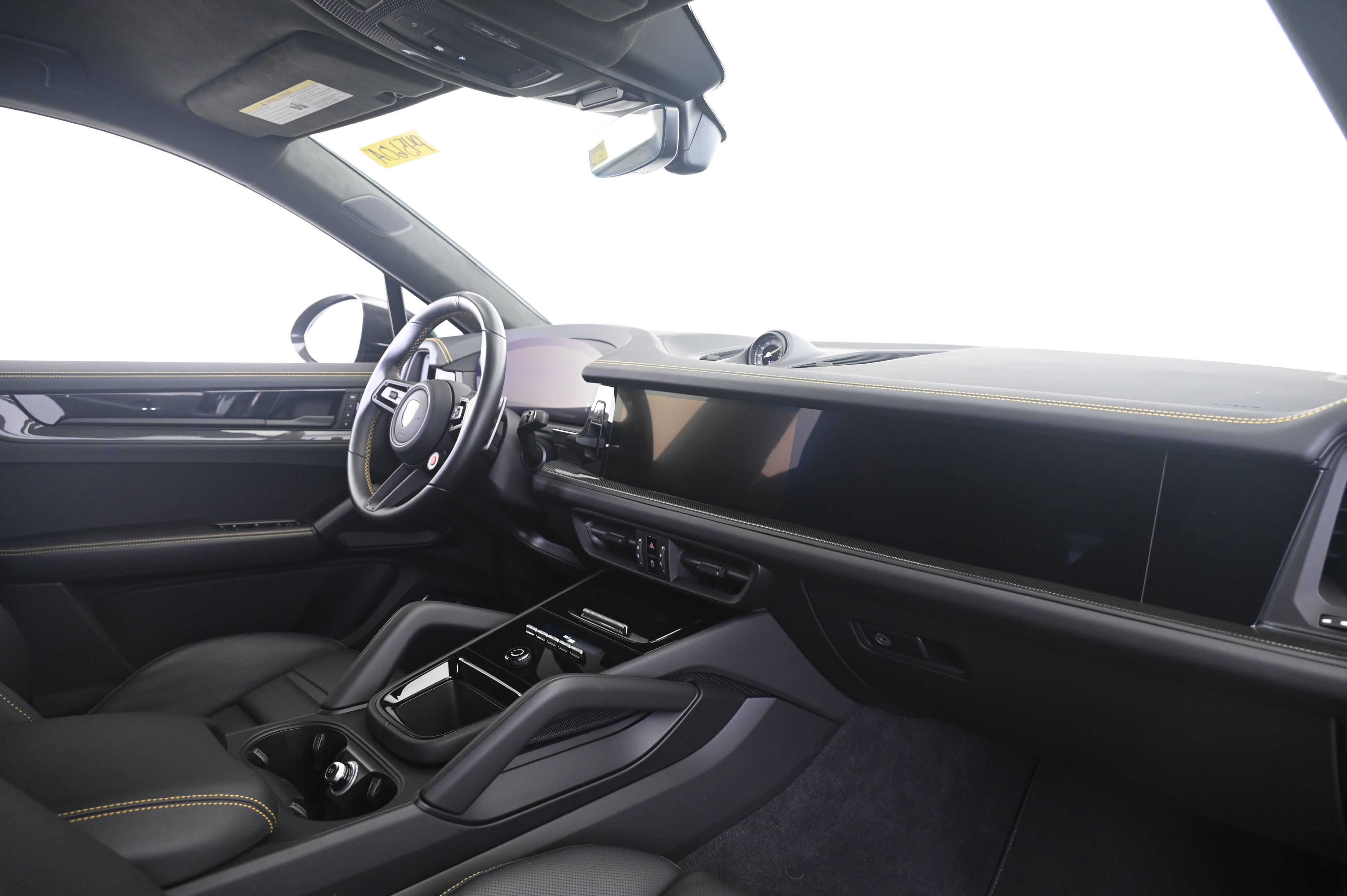 Used 2024 Porsche Cayenne Turbo GT AWD/4WD image 22