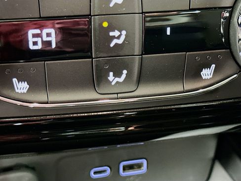 New 2025 Chevrolet Trax ACTIV w/ Driver Confidence Package image 20