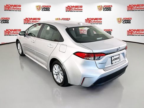 Certified 2026 Toyota Corolla LE w/ LE Premium Package image 2