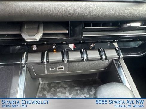 Used 2023 GMC Canyon Elevation w/ Elevation Premium Package AWD/4WD image 26