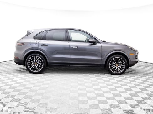 Certified 2023 Porsche Cayenne image 8