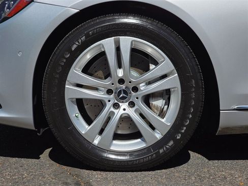 Used 2018 Mercedes-Benz S 450 Sedan image 41