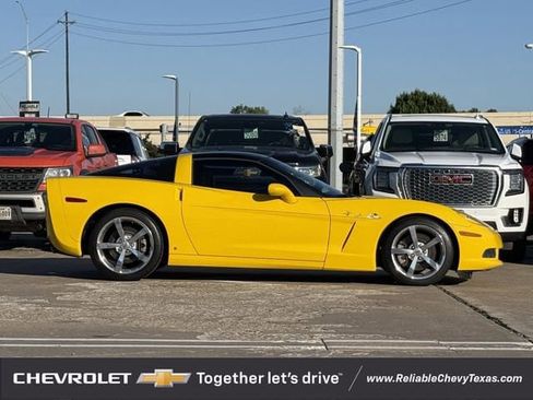 Used 2008 Chevrolet Corvette Coupe w/ Preferred Equipment Group RWD image 5