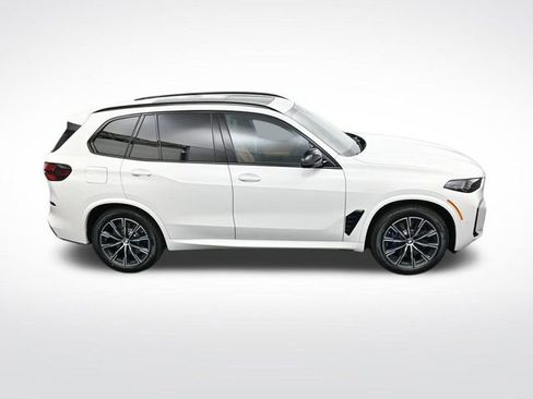 New 2026 BMW X5 M60i w/ Executive Package image 22
