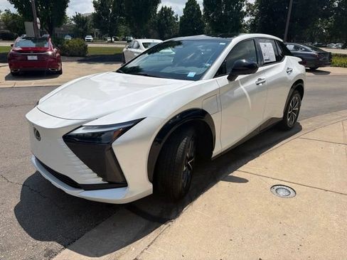 Used 2024 Lexus RZ 450e Premium w/ Technology Package AWD/4WD image 3