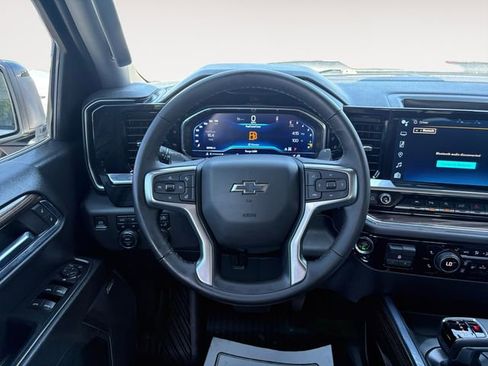 Used 2024 Chevrolet Silverado 1500 LT Trail Boss w/ Convenience Package II AWD/4WD image 12