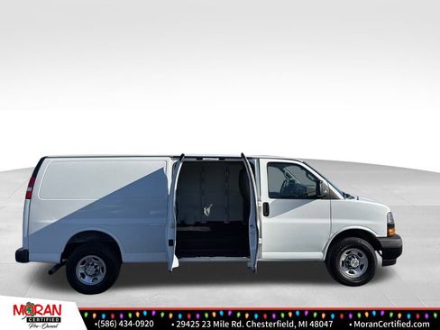 Used 2023 Chevrolet Express 3500 Extended w/ Driver Convenience Package image 19