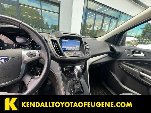 Used 2016 Ford Escape SE w/ SE Leather Comfort Package AWD/4WD image 3