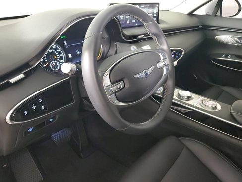 Used 2025 Genesis GV70 2.5T AWD/4WD image 24