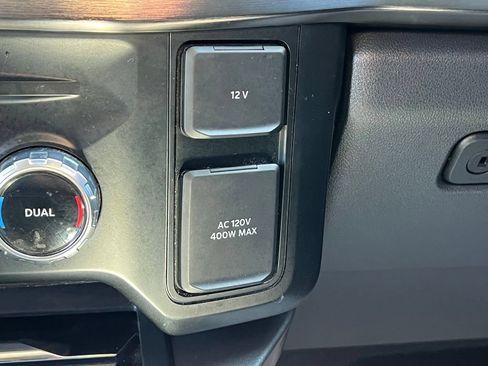 Used 2023 Ford F250 Lariat w/ Lariat Ultimate Package AWD/4WD image 18