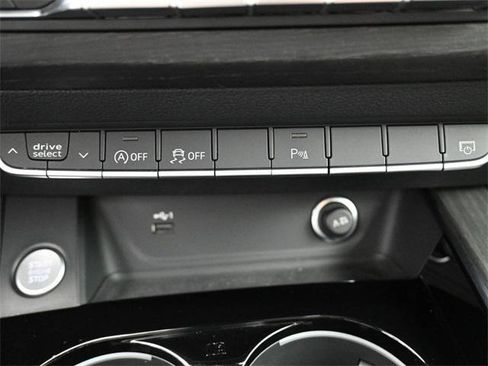 Used 2021 Audi A4 2.0T Premium Plus w/ Premium Plus Package image 25