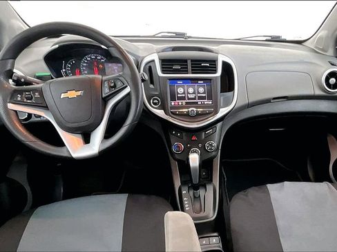Used 2020 Chevrolet Sonic LT image 21