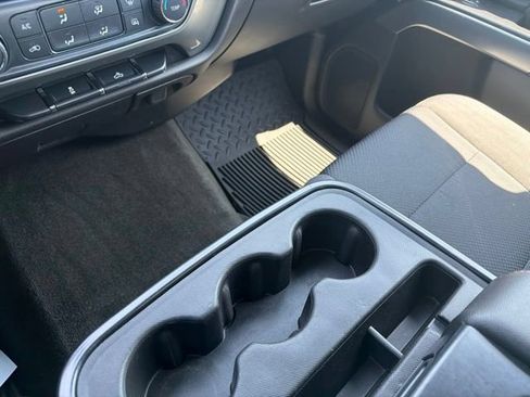 Used 2018 Chevrolet Silverado 1500 LT RWD image 20