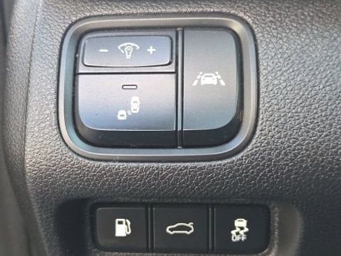 Used 2019 Kia Optima S image 19