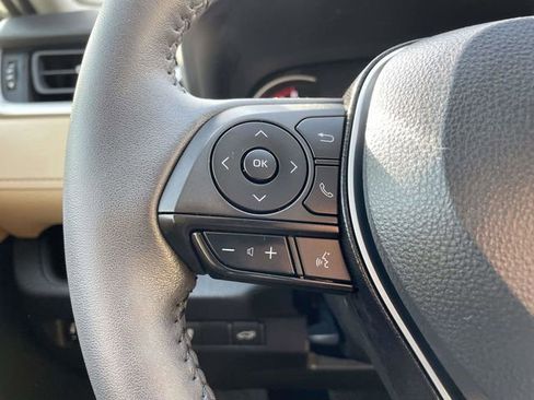 Used 2023 Toyota RAV4 XLE Premium image 26
