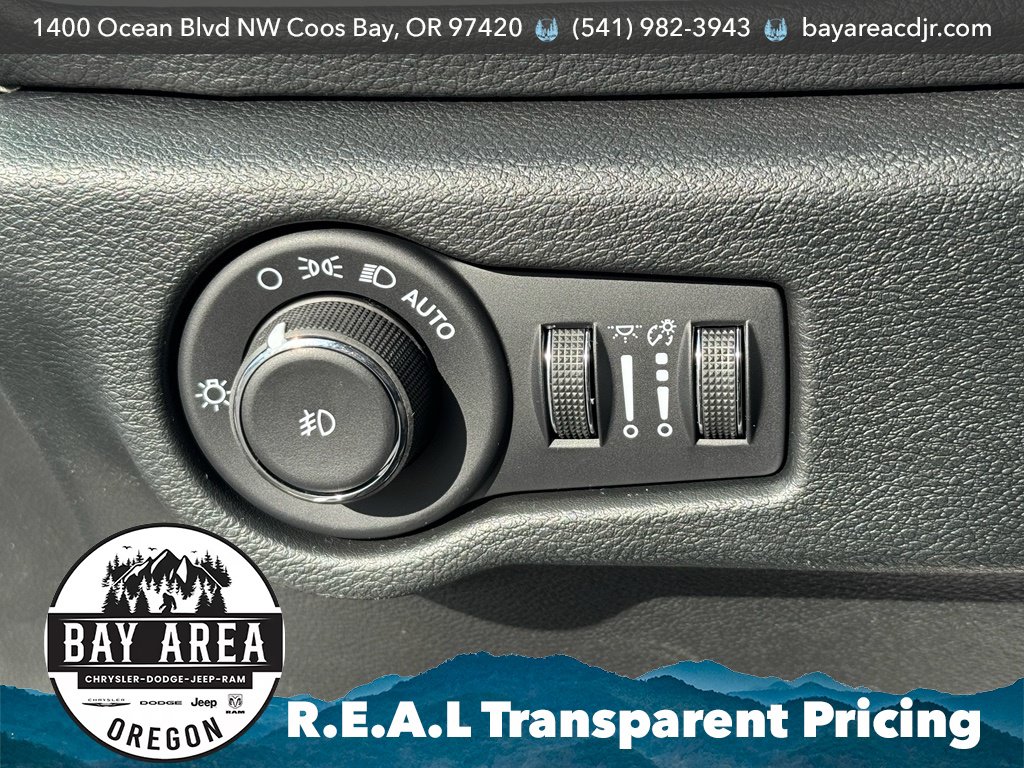 New 2026 Chrysler Pacifica Select w/ S Appearance Package FWD image 22