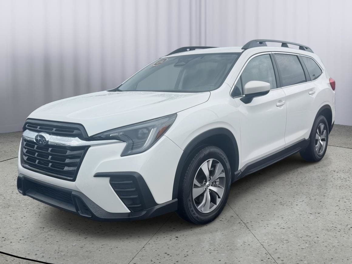 Used 2025 Subaru Ascent Premium AWD/4WD image 1