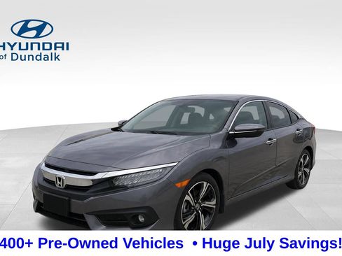 Used 2018 Honda Civic Touring image 3