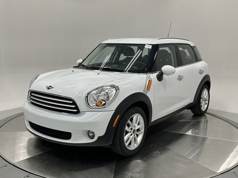 Used 2014 MINI Cooper Countryman image 3