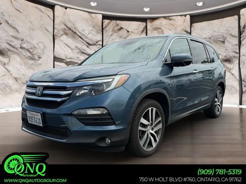 Used 2017 Honda Pilot Touring image 1