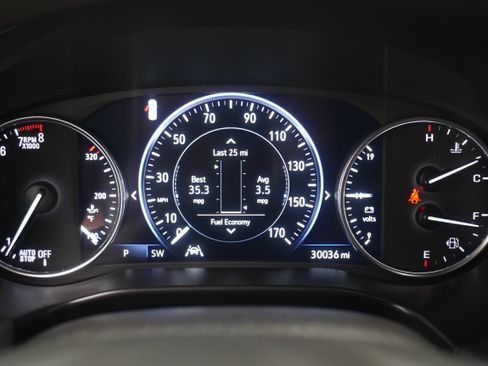Used 2024 Buick Enclave Avenir w/ Avenir Technology Package FWD image 20